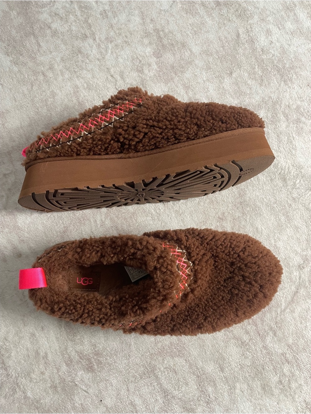 UGG Tazz Heritage Braid platform Sherpa slippers. Pink accents. Size 8 / 39